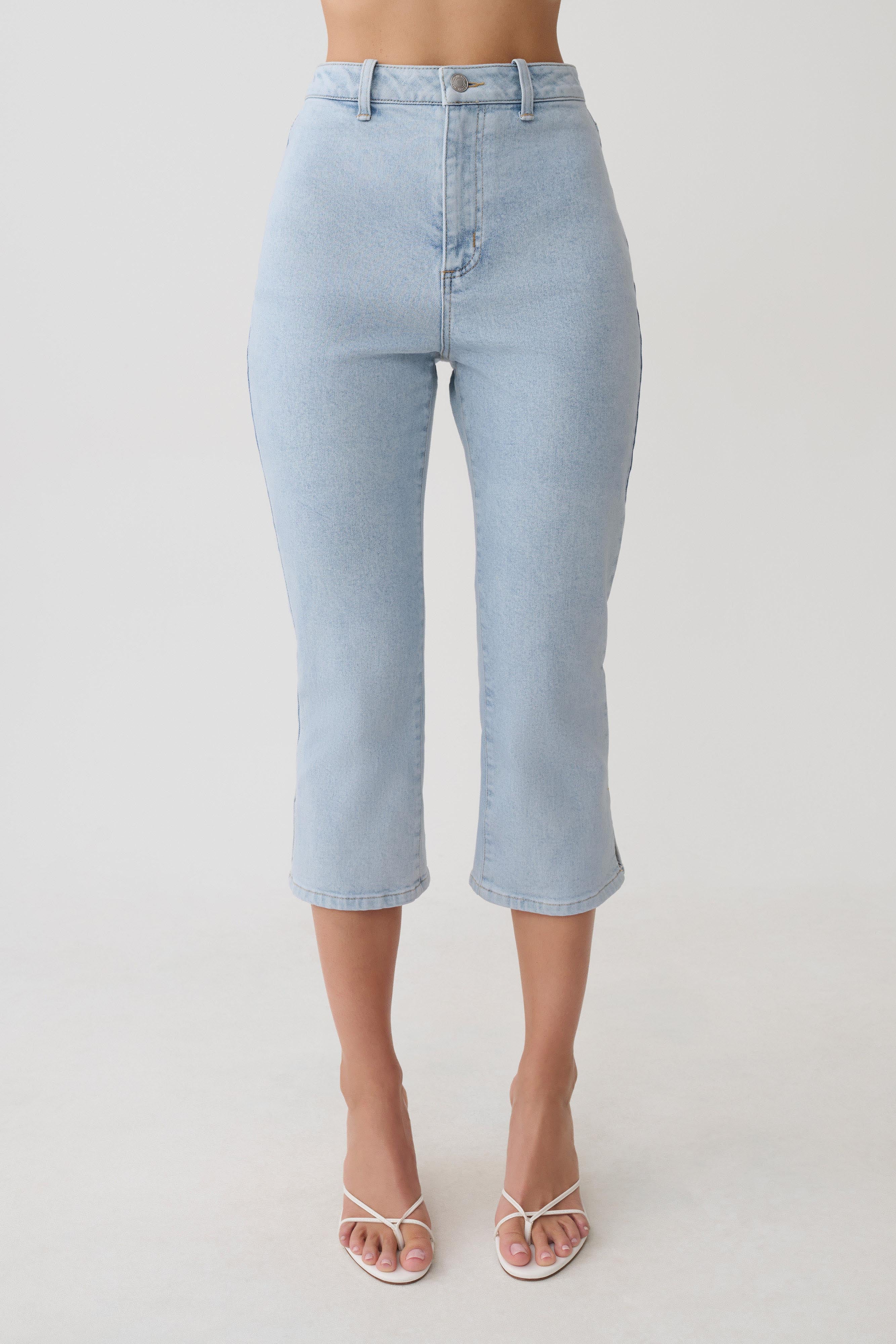 Mary Denim Capris - Light Blue
