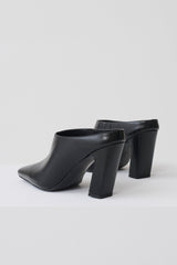 Conne Pointed Mule Wedge - Black